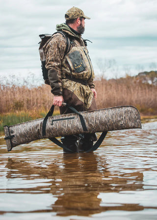 Mossy Oak - Auto-Sealing, Waterproof, Floating, Scent Proof Shotgun Bag in Bottomland