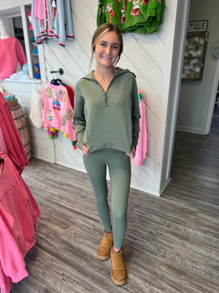 SPANXshape™ Booty Boost® 7/8 Leggings Clover