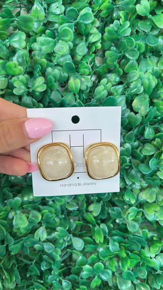 Cream Dream Square Studs