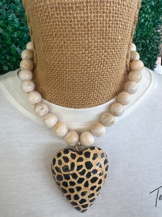 Wild at Heart Necklace in Cream