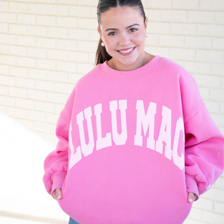 Lulu Mac Pullover Sweatshirt in Pink
