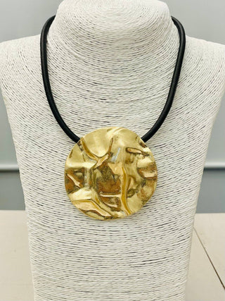 Modern Muse Pendant Necklace