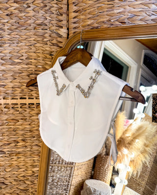 Crystal Classic White Faux Collar
