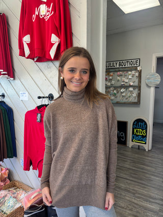 DOOR BUSTER Cozy Luxe Brushed Turtleneck Sweater – Mocha