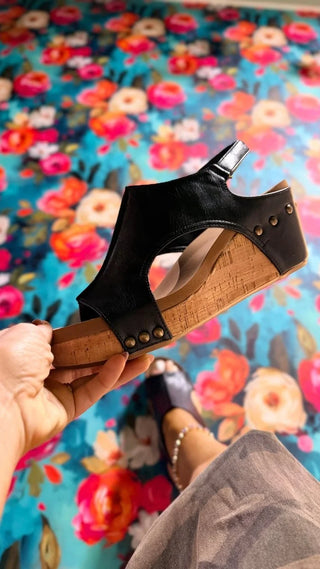 Corky’s Carley Wedge in Black
