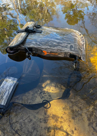 Mossy Oak - Auto-Sealing, Waterproof, Floating, Scent Proof Universal Utility Dry Bag in Bottomland