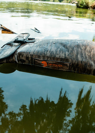 Mossy Oak - Auto-Sealing, Waterproof, Floating, Scent Proof Shotgun Bag in Bottomland