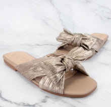 Reed Bow Sandals in Bronze