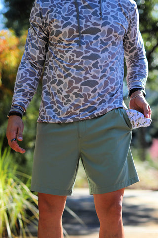 Burlebo Everyday Shorts Light Sage Fish and Reel Pockets